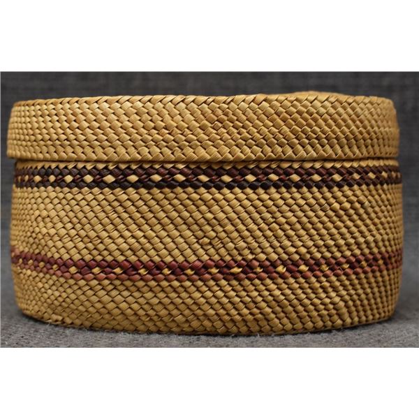 MAKAH INDIAN LIDDED  BASKET