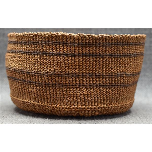 KLAMATH INDIAN BASKET