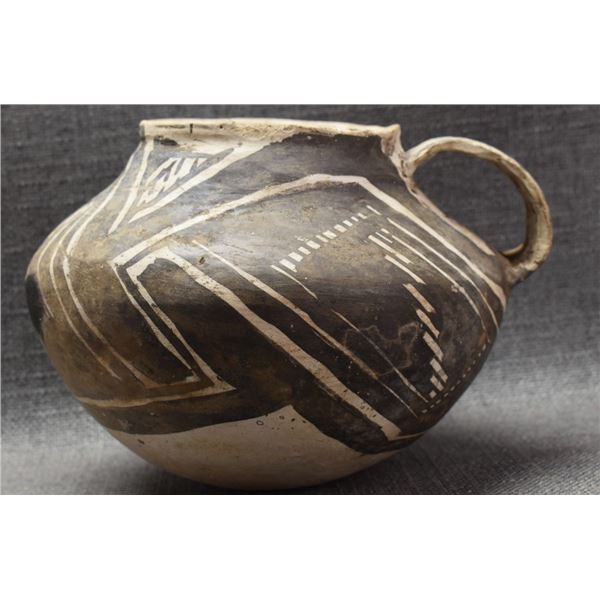 ANASAZI INDIAN POTTERY PITCHER