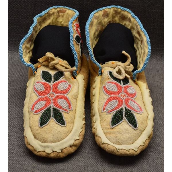 FLATHEAD INDIAN MOCCASINS