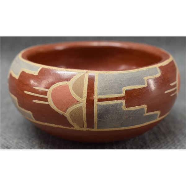 SANTA CLARA INDIAN POTTERY BOWL