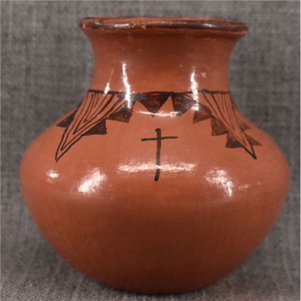 MARICOPA INDIAN POTTERY VASE