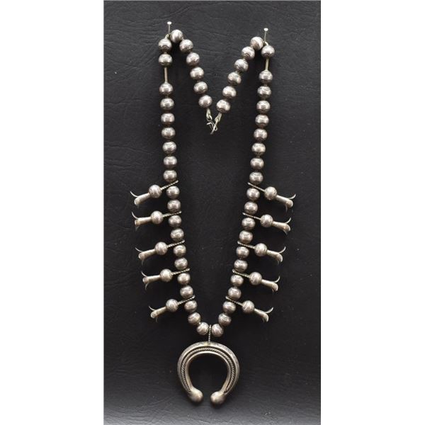 NAVAJO INDIAN NECKLACE