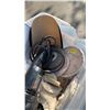 Image 2 : TRAY OF POLISHING AND BUFFING PADS, ANGLE GRINDER / POLISHER