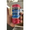 Image 8 : 2 BOXES OF TWINE AND PAINT BRUSHES