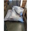Image 2 : LOT OF LUGGAGE AND 3 JUMBO PILLOWS