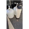Image 1 : SPRAYER AND 2 WINE CARBOYS