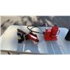 Image 1 : 3 BOTTLE JACKS