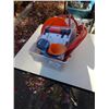 Image 1 : TOTE OF FUNNELS AND TRANSFER PUMPS