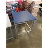 Image 2 : 2 WORK BENCH TABLES