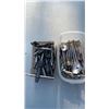 Image 2 : LOT OF TAPS, ROUTER BITS AND ORGANIZER WITH CONTENTS