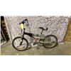 Image 1 : BLACK AND GREY SPORTEK BIKE