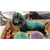 Image 2 : LOT OF BLUE MOUNTAIN POTTERY AND 2 ART GLASS CANDY DISHES