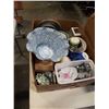 Image 2 : 2 BOXES OF COLLECTIBLES AND MORE