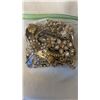 Image 2 : 4 BAGS OF RHINESTONE JEWELRY