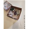 Image 2 : LOT OF SEMI PRECIOUS STONES AND 2 GEM BOOKS