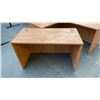 Image 2 : 3 PIECE EXECUTIVE CORNER DESK