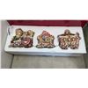 Image 2 : LOT OF CHRISTMAS HOUSES, DECORATIONS