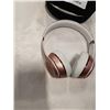 Image 2 : BEATS SOLO 3 WIRELESS OVER EAR HEADPHONES - TESTED WORKING, RETAIL $249