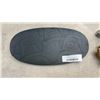 Image 2 : LOT OF FIRST NATION SOAPSTONE FIGURES AND TRAY