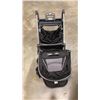 Image 7 : CHICCO BRAVO QUICK FOLD TRIO STROLLER SYSTEM - RETAIL $829