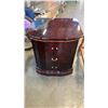 Image 2 : 3 DRAWER NIGHTSTAND AND DROPLEAF ENDTABLE