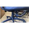Image 2 : LEATHER GAS LIFT OFFICE CHAIR