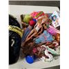 Image 2 : TRAY OF DOLLS, DRAGON, BOXING GLOVES