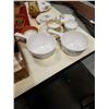 Image 2 : LOT OF ANTIQUE CHINA AND COLLECTIBLES