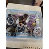 Image 3 : BIN OF SEMI PRECIOUS STONES