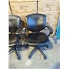 Image 2 : 2 EXECUTIVE LEATHER BOARD ROOM GAS LIFT OFFICE CHAIRS