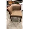 Image 2 : BOMBAY CO CORNER CHAIR