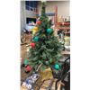 Image 2 : 46" PRELIT TREE WITH ORNAMENTS WORKING