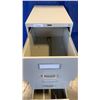 Image 3 : BEIGE 4 DRAWER FILING CABINET