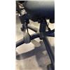 Image 8 : 2 EXECUTIVE GAS LIFT OFFICE CHAIRS