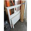 Image 2 : WHITE SINGLE SIZE BED FRAME