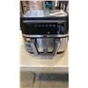 Image 1 : AS NEW BELLA PRO SERIES TRIZONE AIR FRYER TESTED AND WORKING, RETAIL $349