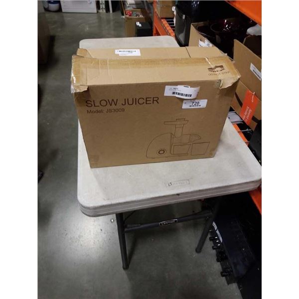 NEW SLOW JUICER