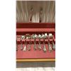 Image 2 : 41 PCS OF ESTERLING STERLING AMERICAN CLASSIC SILVERWARE IN CANTEEN