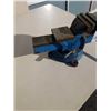 Image 2 : BLUE BENCH VICE
