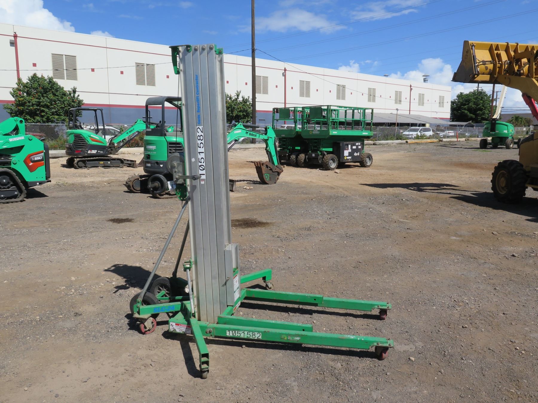 2017 Genie SLC-24 Superlift Contractor Lift