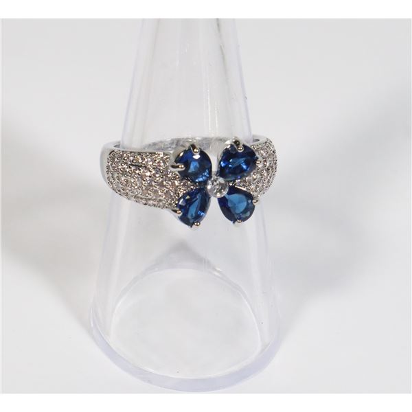 NEW RHINESTONE FLOWER RING SIZE 7