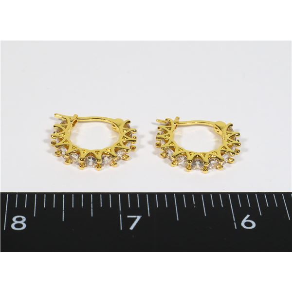 NEW GOLD TONE RHINESTONE HOOP EARRINGS