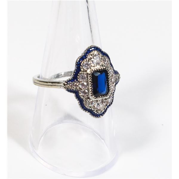 NEW ANTIQUE STYLE RHINESTONE RING SIZE 8