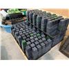 Image 1 : Pallet lot of 4 inch square grow pots