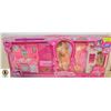 Image 1 : NEW DREAM ROOM PLAYSET - 2 ROOMS IN 1 SET W/ DOLL