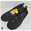 Image 1 : BLACK WOMENS PRETTY YOU LONDON SIZE 5 - 6 SLIPPERS