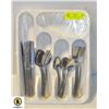 Image 1 : WHITE FLATWARE CONTAINER WITH 32-PC FLATWARE