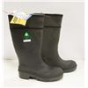 Image 1 : PAIR OF NEW BAFFIN INDUSTRIAL SZ 4 RUBBER BOOTS