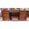 Image 1 : EXECUTIVE STANLEY CORINTHIA DESK